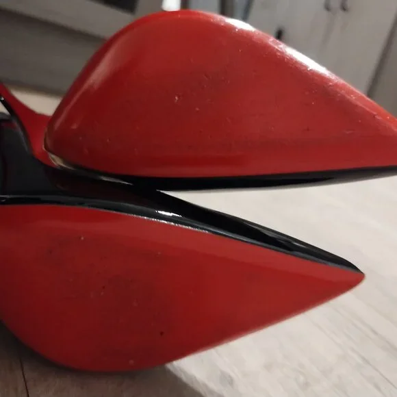Authentic Christian Louboutin - So Kate - Picture 3 of 6